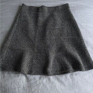 Chic Grey Tweed Skirt
